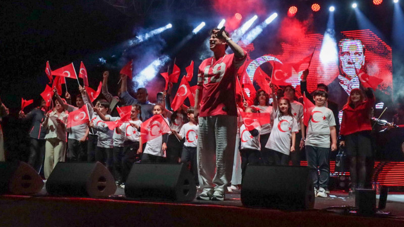 19 Mayıs Coşkusu Yalova'da Gençlik Festivali İle Taçlandı