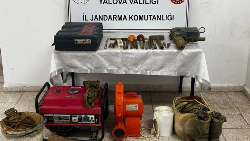 Kaçak Kazı Yapanlar Suçüstü Yakalandı