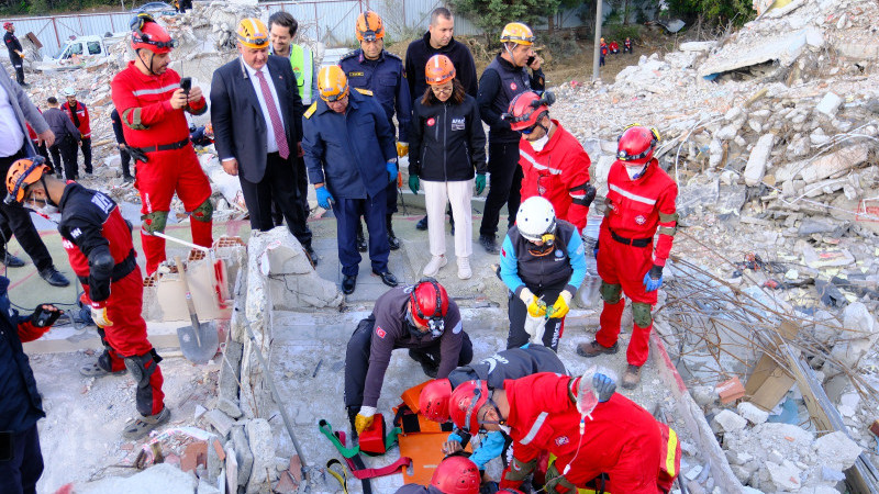 Yalova Belediyesi Tam Kadro Tatbikatta Yer Aldı