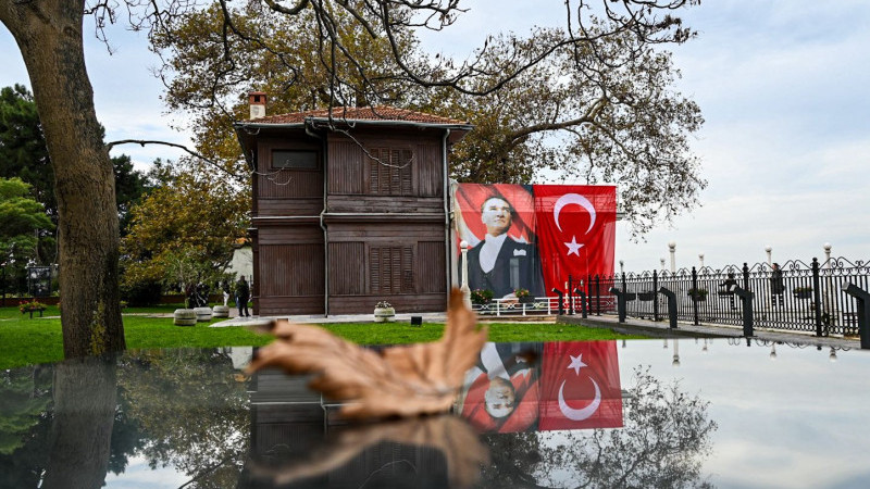 10 Kasım'da Yürüyen Köşk'e Ziyaretçi Akını