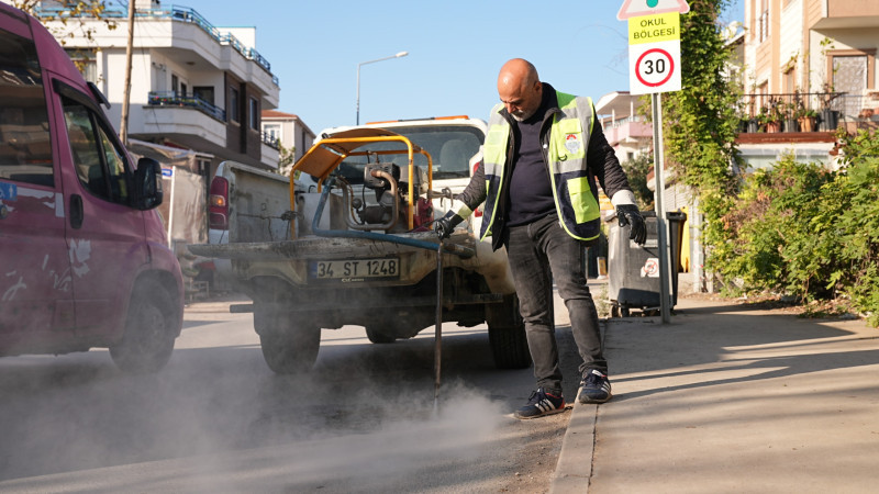Kanalizasyonlarda Sıcak Sisleme Çalışmaları Sürüyor