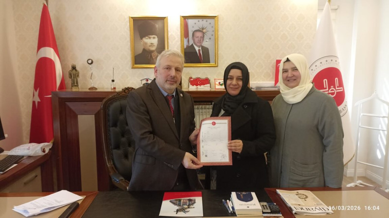 Şehit Eşi Dilek Külünk Evini Kur’an Kursu Olarak Kullanılmak Üzere Diyanet Vakfına Bağışladı