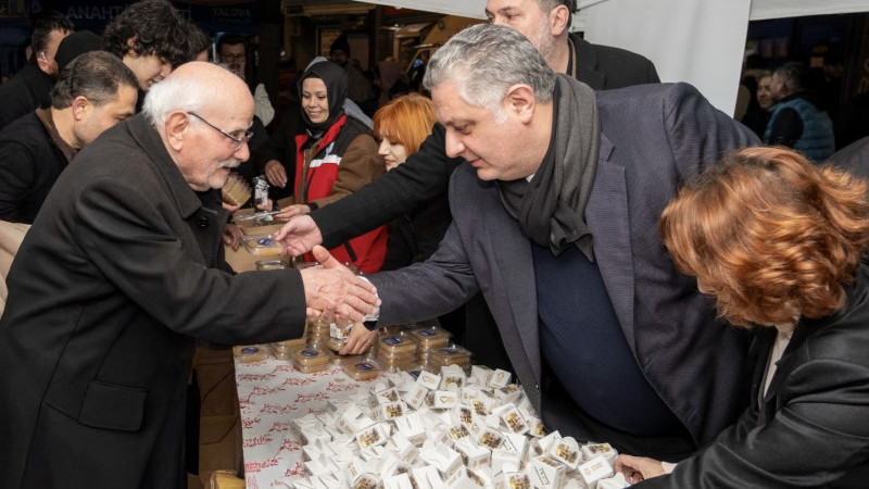 Kadir Gecesi'nde Anlamlı Buluşma