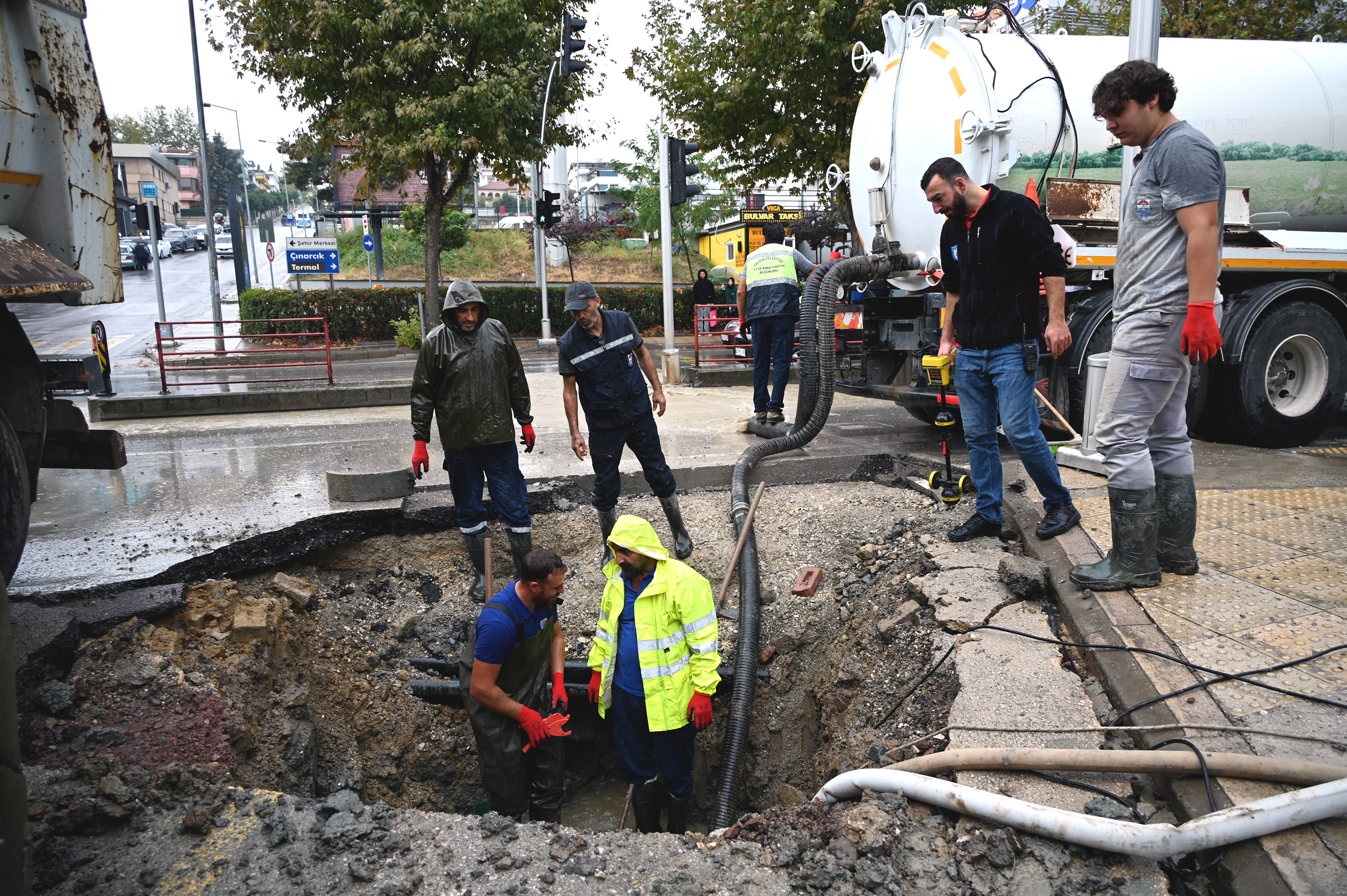 Yalova Belediyesi Çocuklara Doğa Sevgisi Aşılıyor