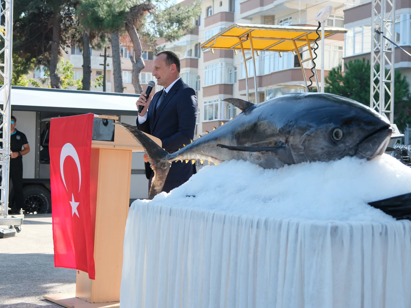 Yalova'nın İlk Orkinos Festivalinde 1 Ton Balık İkram Edildi