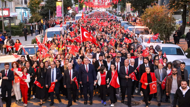 Yalova'da Cumhuriyet Coşkusu