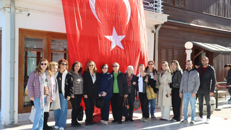 Başkan Gürel KKTC'li Sanatçıları Yürüyen Köşk'te Ağırladı