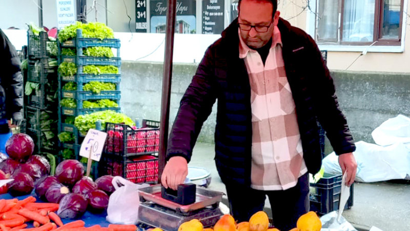 Yalova Belediyesi'nden Pazaryerlerinde Terazi Denetimleri