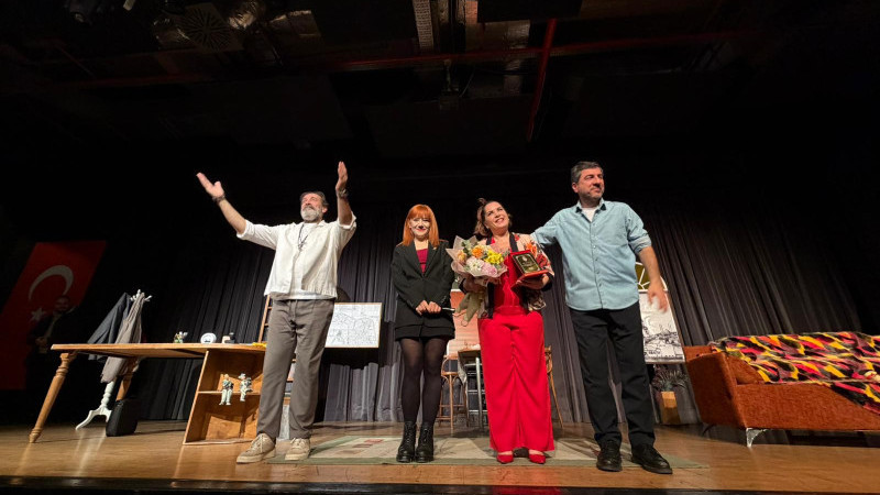 'Aşk Listesi' Yalova Sanatseverlerden Tam Not Aldı