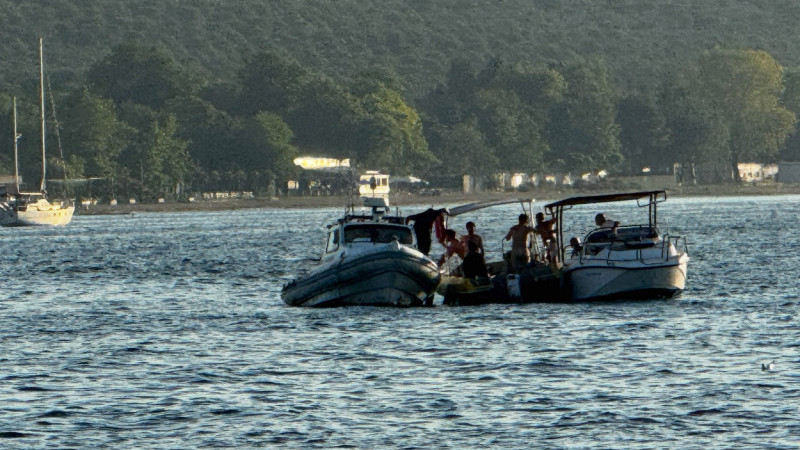 Yalova'da Yük Gemisi Balıkçı Teknesine Çarptı